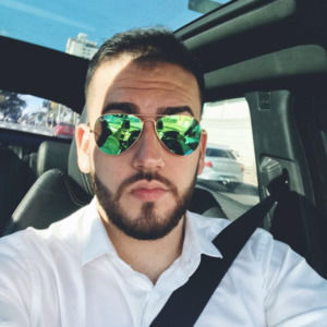 Meet your Posher, Carlos